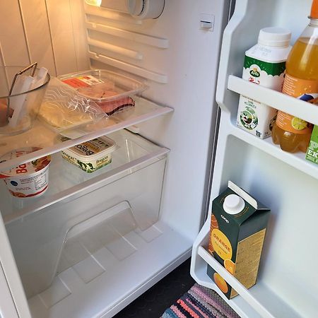 Bed and Breakfast Norrtaelje Екстер'єр фото
