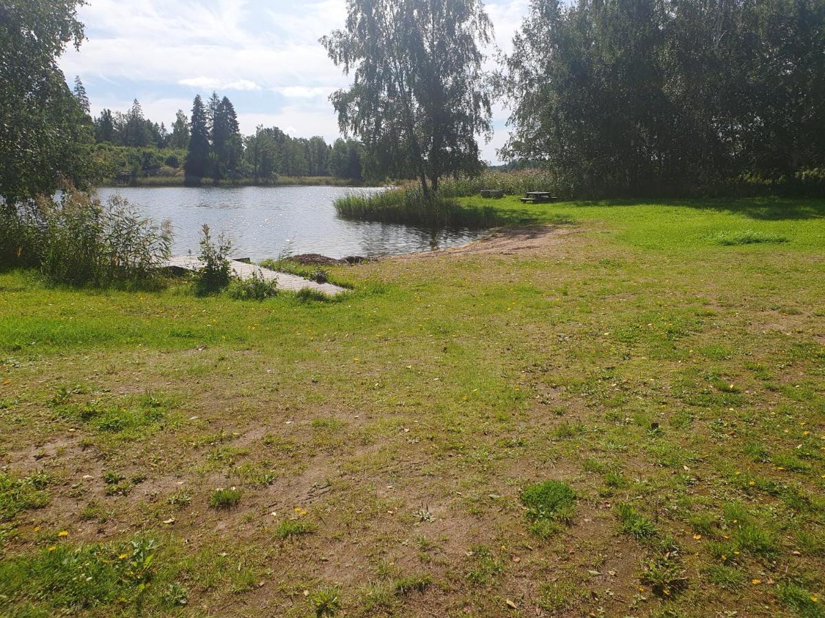 Bed and Breakfast Norrtaelje Екстер'єр фото